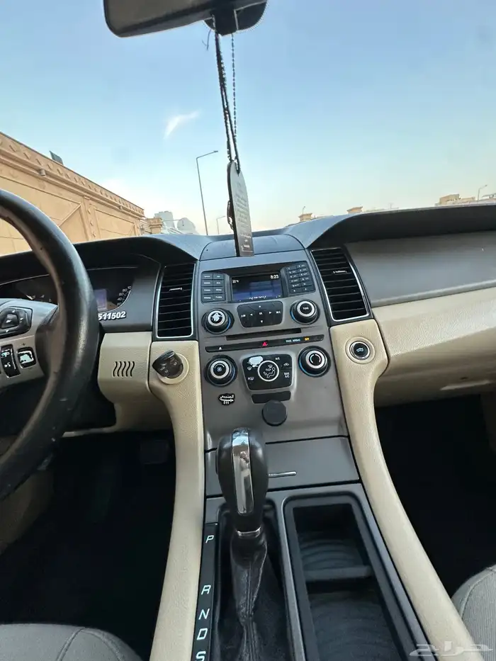 فورد تورس SE 2015 نص فل نظيف للبيع 13