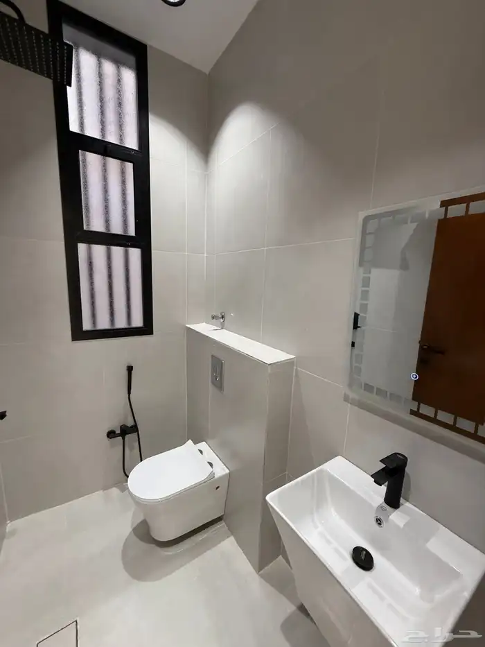 فرصه للبيع فيلا روف ب 685 الف عليها تامين وحي مكتمل الخدمات 33