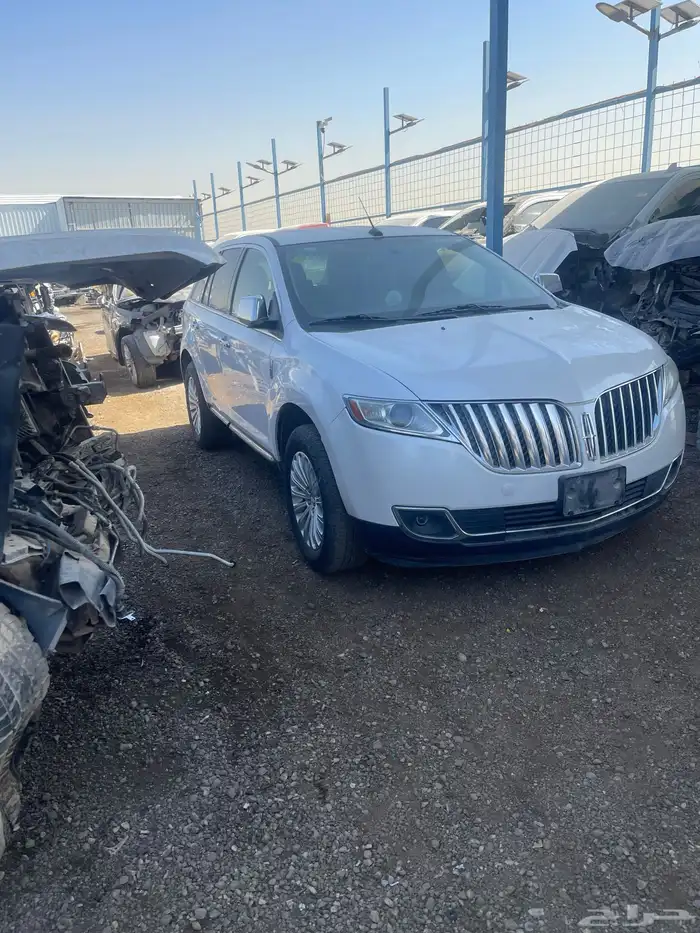 شركة النايفات ( فرع القطع الغيار المستعملة ) تشليح جمس فورد 19