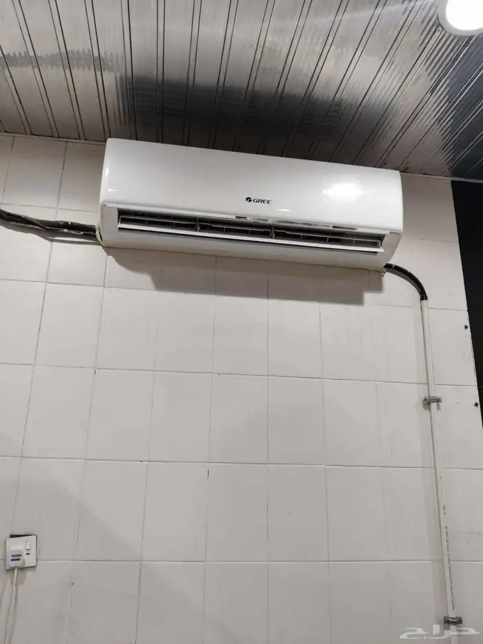 مطعم بكامل اغراضه 13