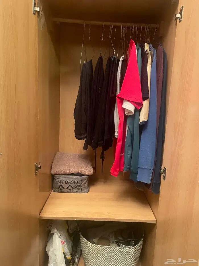 دولاب ملابس حالته ممتار للبيع 0