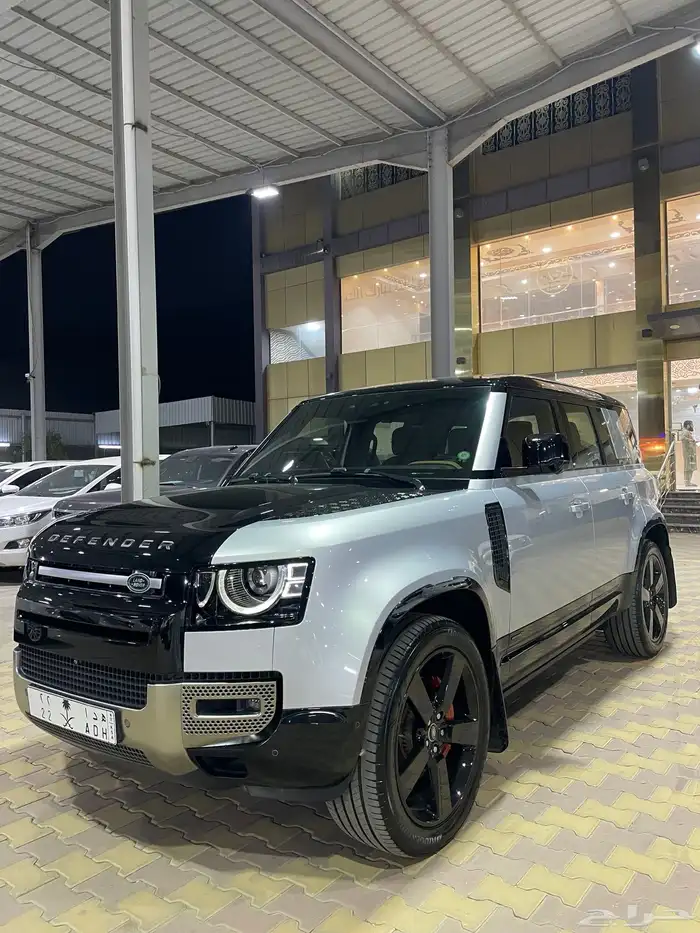 لاندروفر ديفندر X110 خليجي 2021 شبه جديد 2