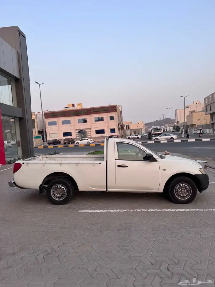 للبيع غمارة متسوبيشي 1