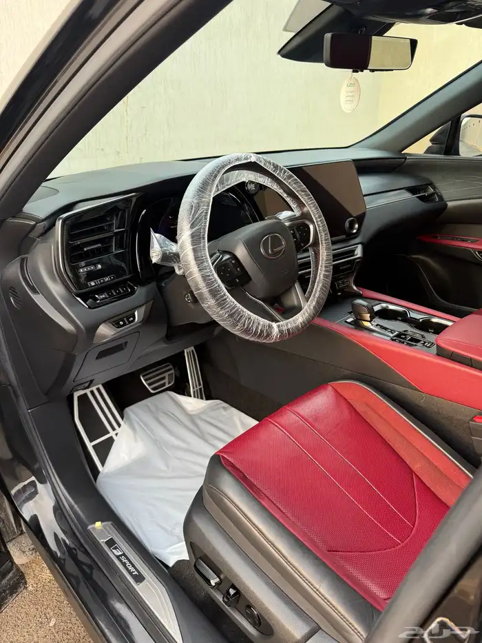 لكزس RX 350 F Sport 5