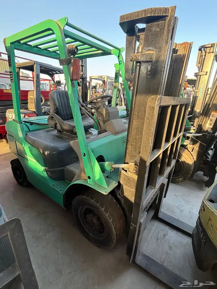 متسوبيشي 2 طن ونص 1