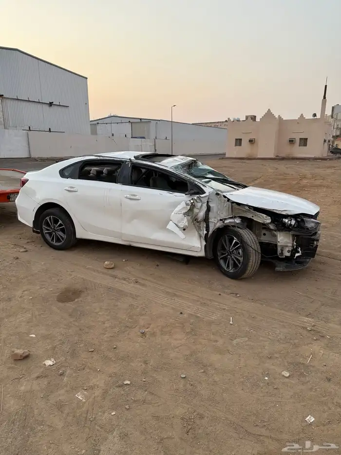 كيا سيراتو تالف 0