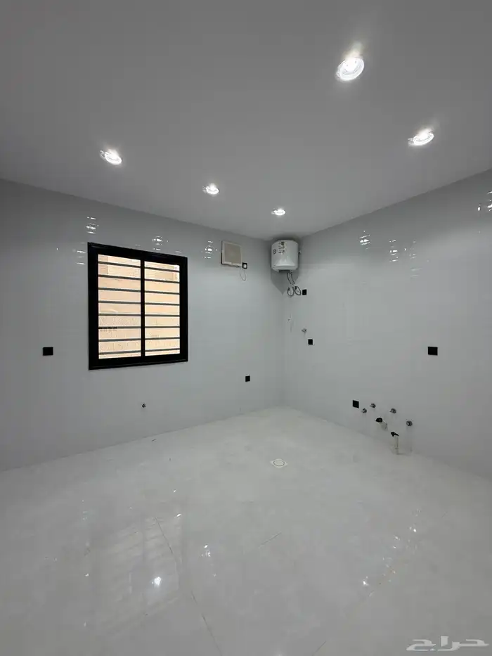 للبيع ارواف علويه وارواف ارضيه ببايكة سياره ف شمال الخميس 38