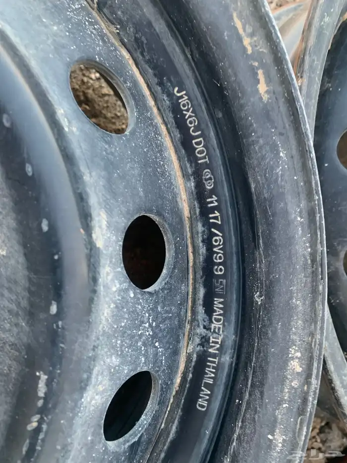 جنوط هايلوكس تركب على موديل حديث 6