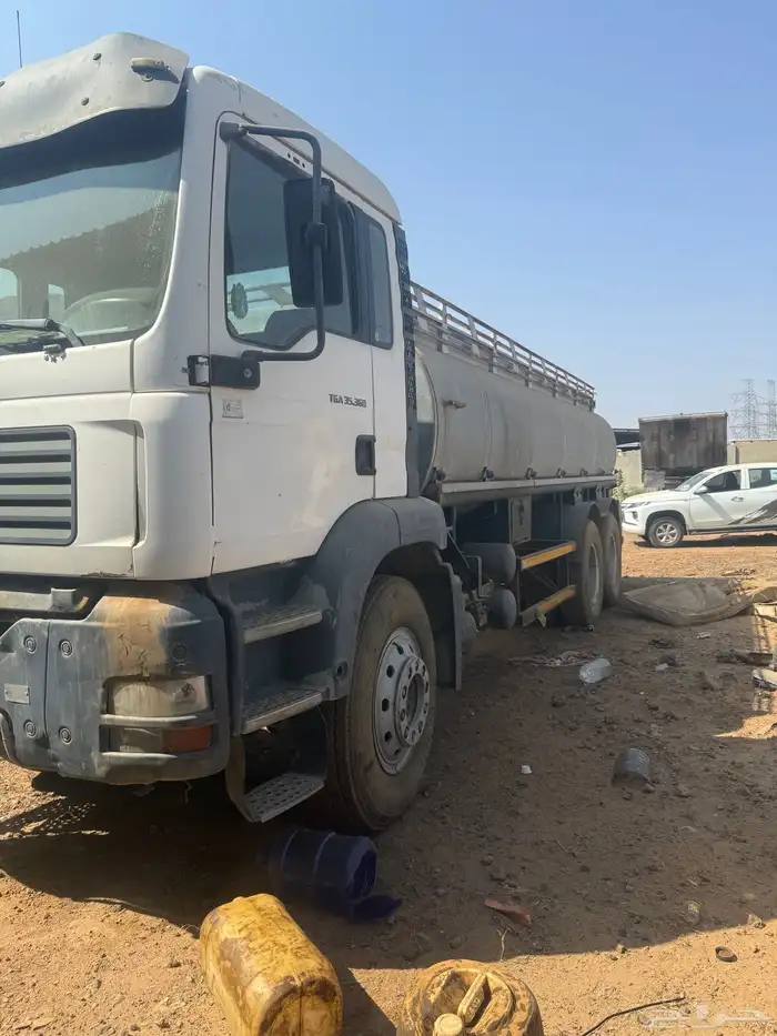 وايت ماء مان بحالة جيدة موديل 2005 2