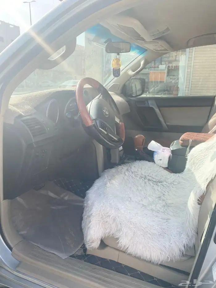 للبيع سيارة برادو 2013 5