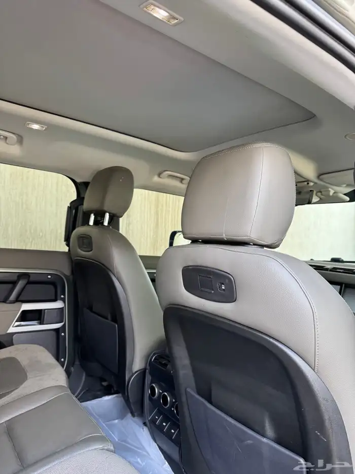 لاند روفر ديفندر 2020 ماشي 92 الف بدي وكاله 9