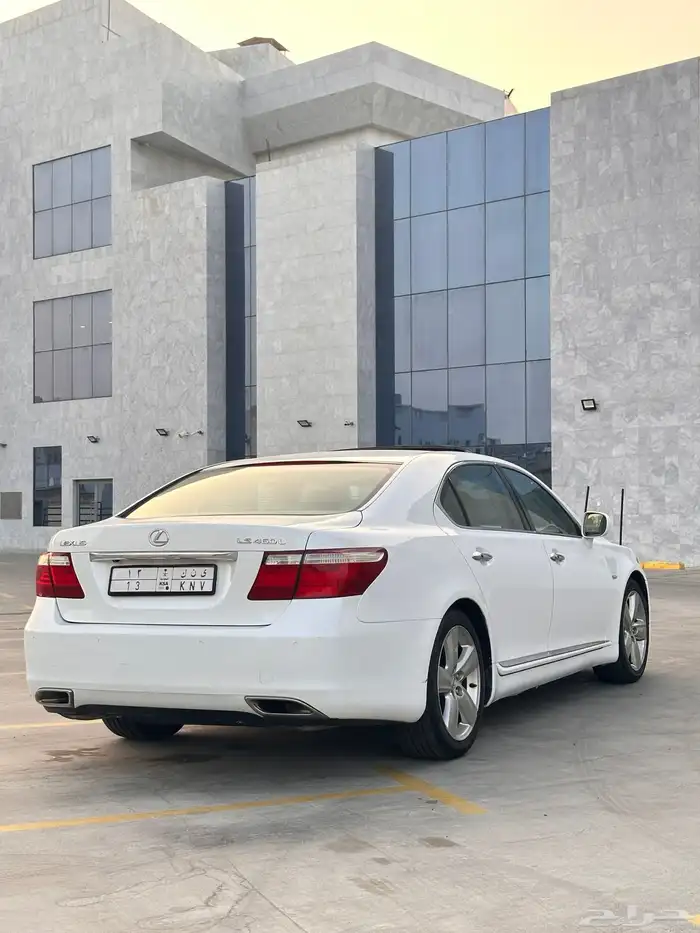 لكزس LS 460L وارد عبد اللطيف جميل فل كامل بلوحة مميزة 9