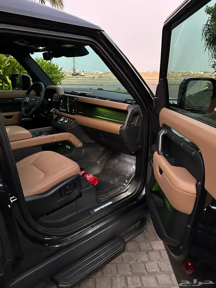 للبيع ديفندر X داينمك 2025 7