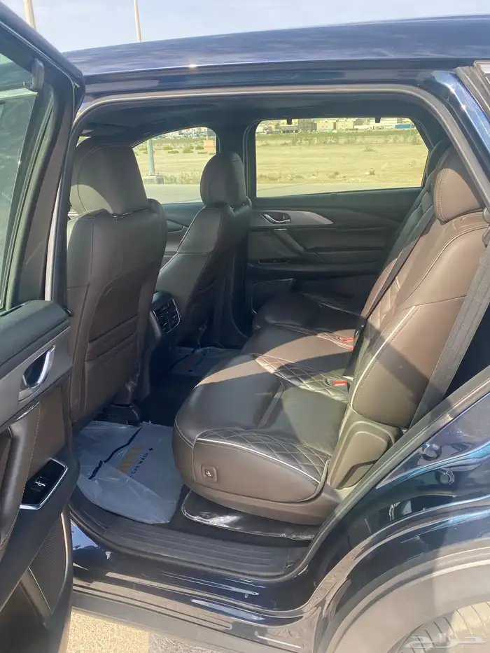 مازدا cx9 فل كامل سيجنتشر موديل 2023 8