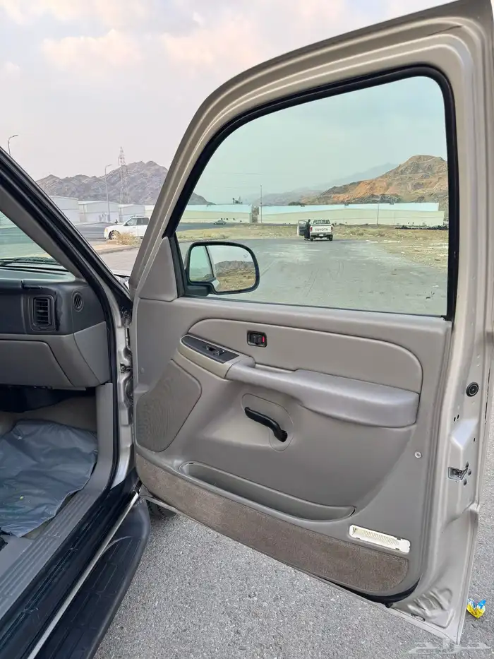 تاهو 2005 نظيف جدا 41