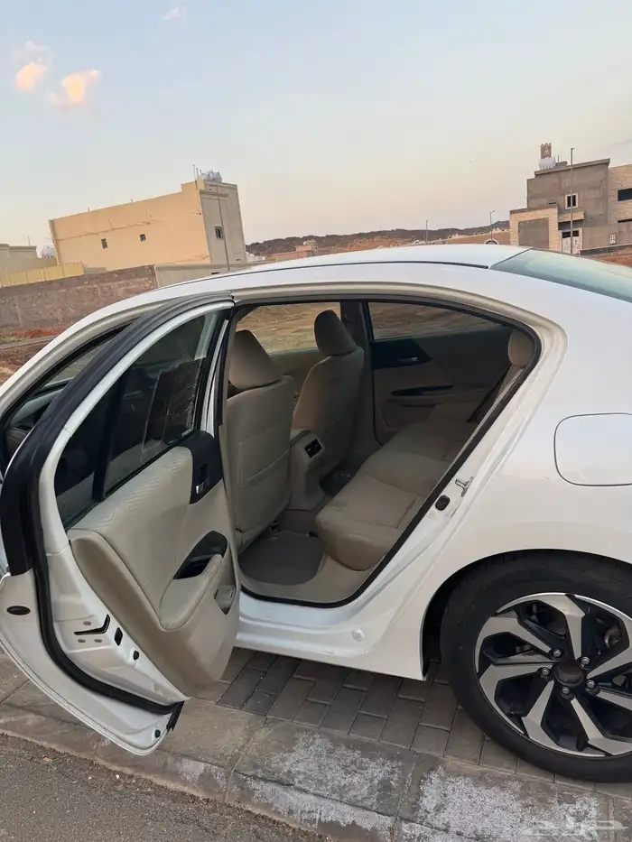 هوندا اكورد 2017 4