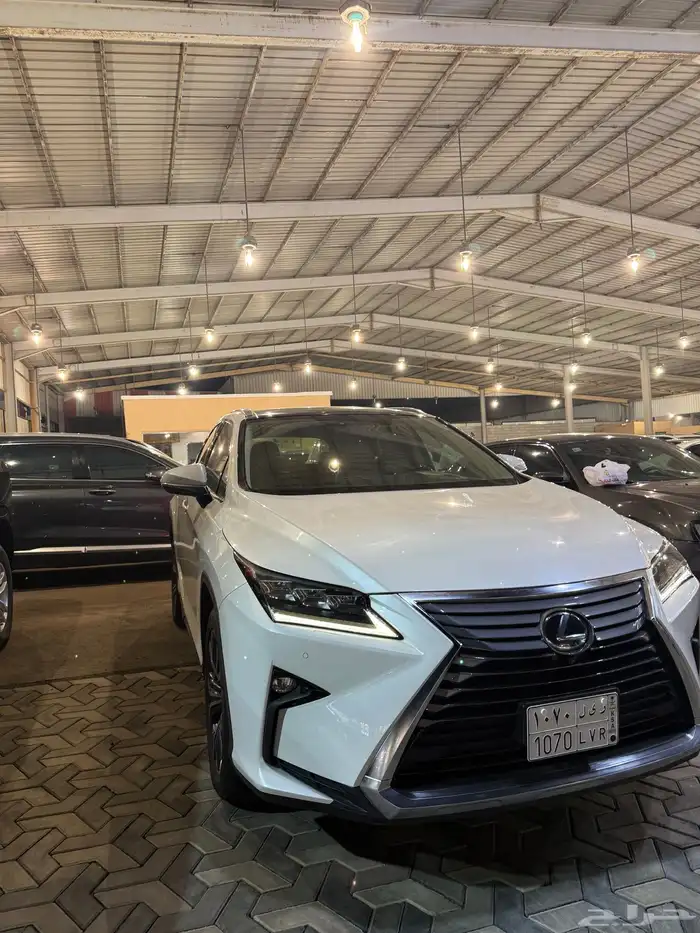 لكزس RX350 2017 ( الوكيل عبداللطيف جميل ) 23