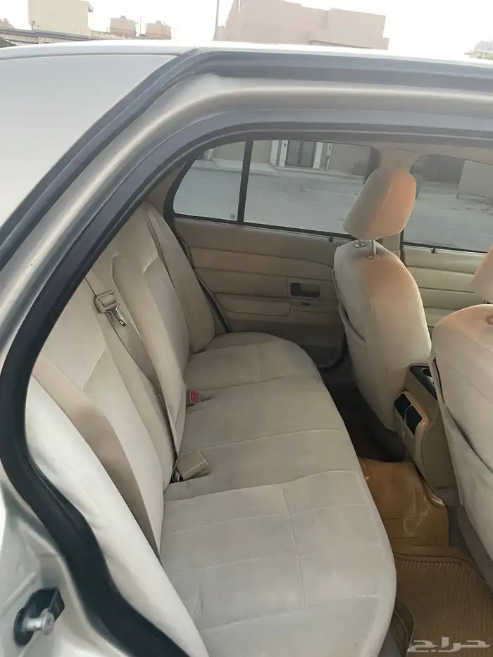 فورد كروان فكتوريا 2008 سعودي سمني 10