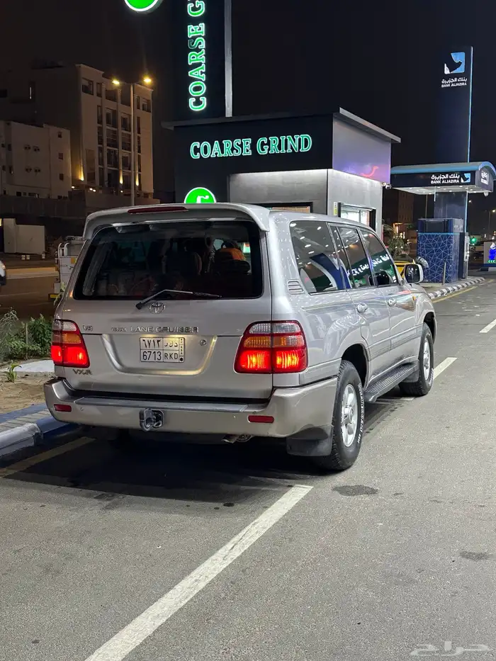 جيب لاند كروزر 2002 3