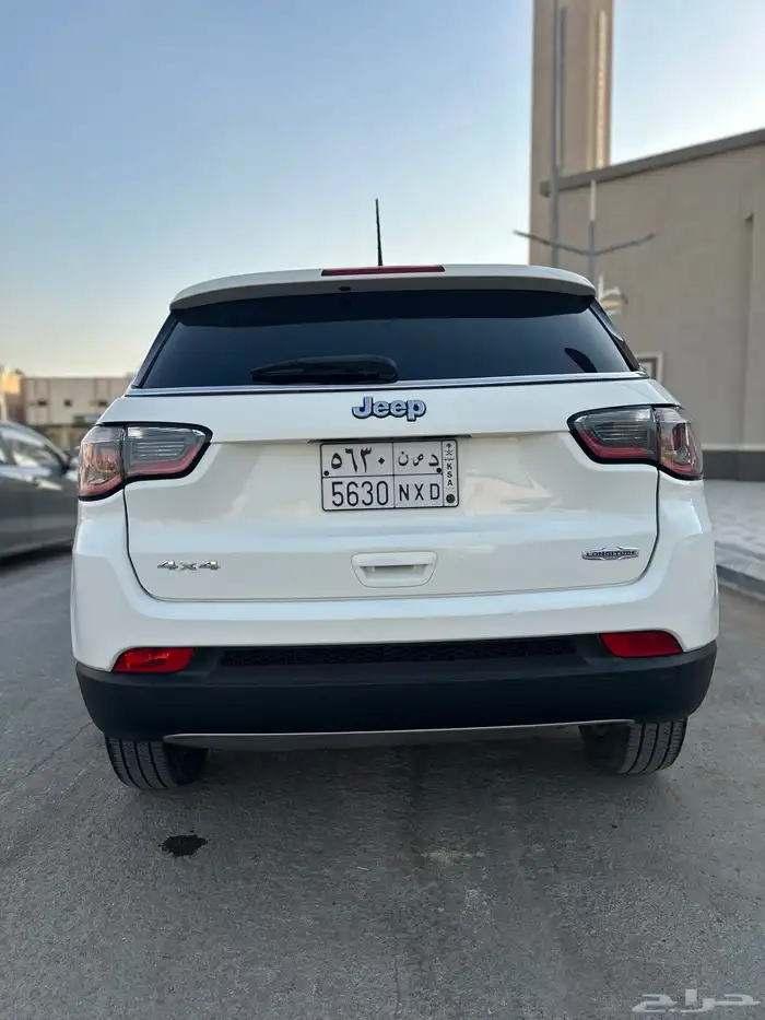 جيب كومباس 6