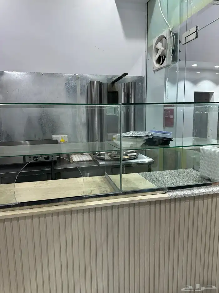 بوفية بكامل اغراضها 6