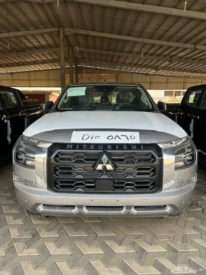 ميتسوبيشي L200 2024 فل كامل جلد باسعار خياليه 6