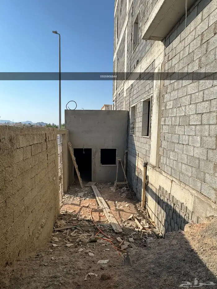 فيلا للبيع (فلتين كبيره وصغيره) 3