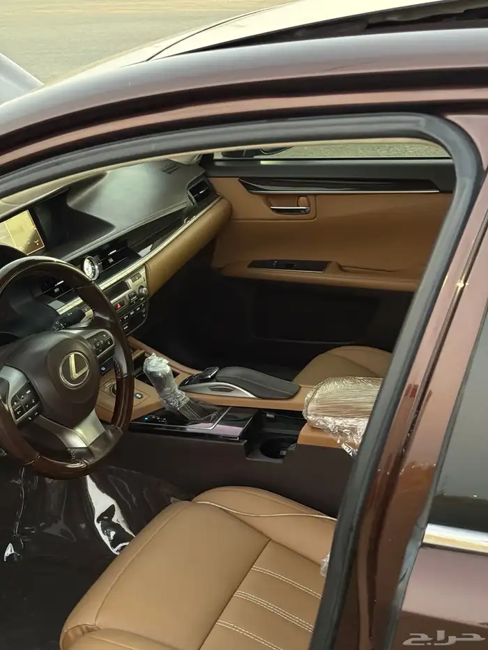 لكزس اي اس 350 فل كامل وارد عبداللطيف جميل 21