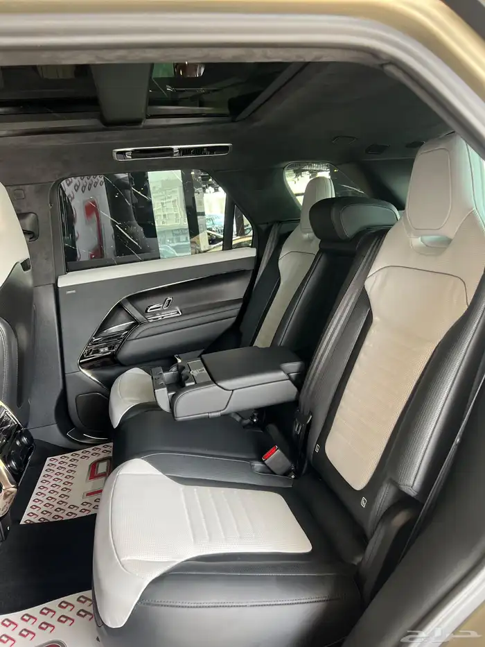 رنج سبورت اس في - Range Rover SPORT SV 2024 6