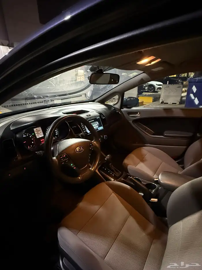 كيا سيراتو للبيع 9