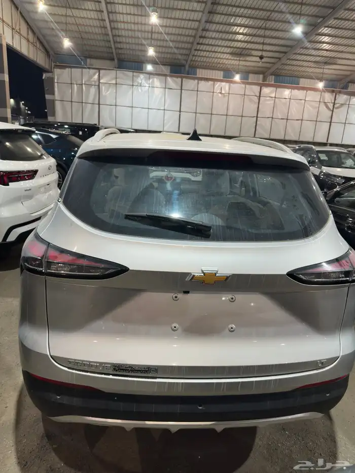 شيفروليه جروف LT استندر 2025 رمادي فضي ابيض أزرق فاتح 11