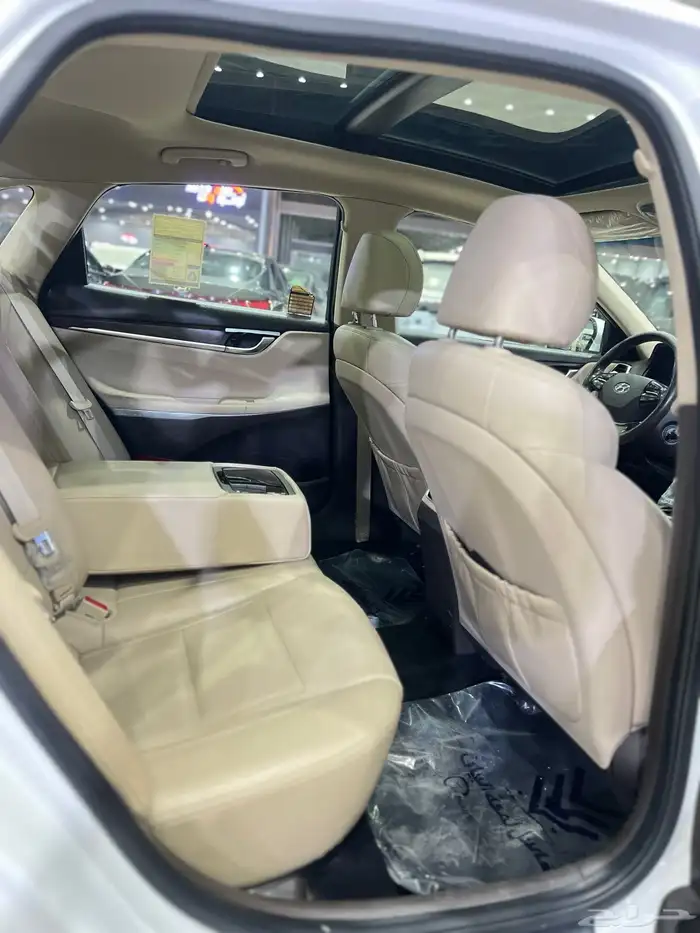 هيواندي ازيرا 2020 فل كامل سعودي ماشي 139 الف 11