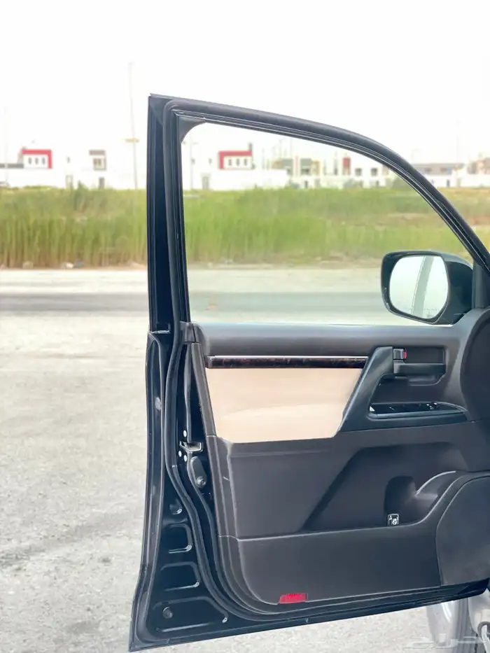 لاندكروزر-2009-فل كامل-8سلندر 10