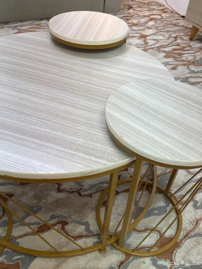 طاولة تقديم بخدمه4 صغير جديد استخدام شهر 1