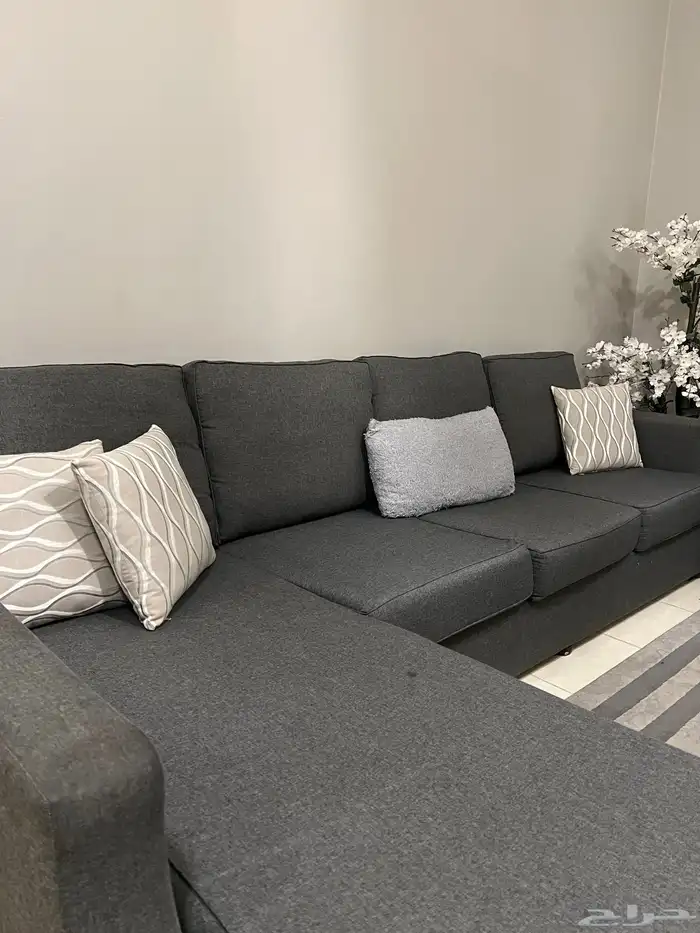 كنب مع الزوليه 4