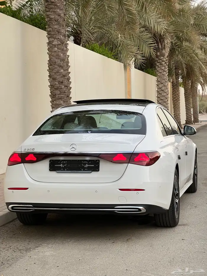 مرسيدس E200 2025 عداد 7 الاف كيلو ضمان الجفالي سنتين 14
