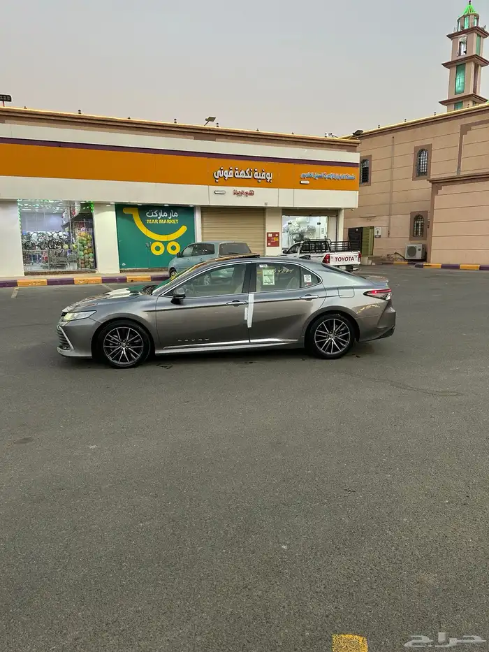 للبيع كامري قراندي 2021 1