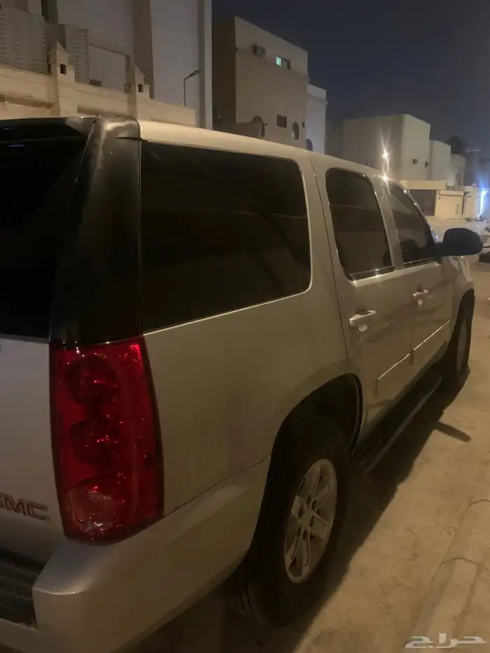 جمس يوكن موديل 2010 نظيف خالي من الحوادث ولله الحمد 1