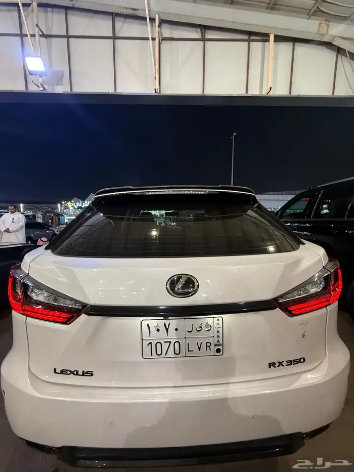 لكزس RX350 2017 ( الوكيل عبداللطيف جميل ) 11