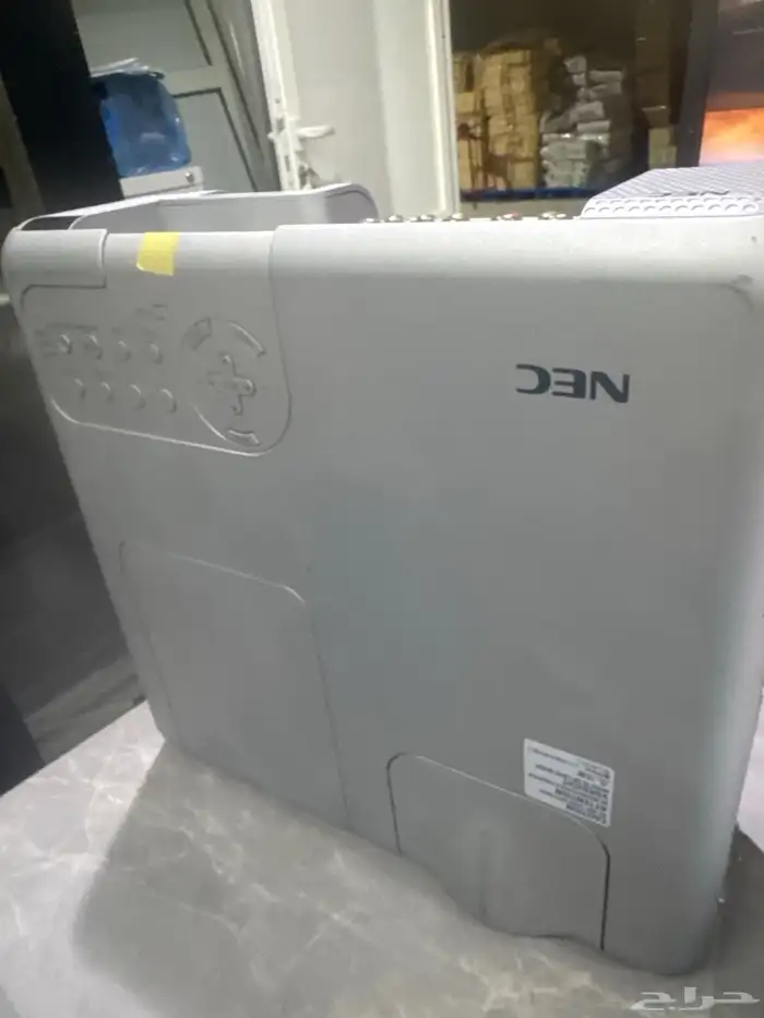 بروجكتر للبيع 0