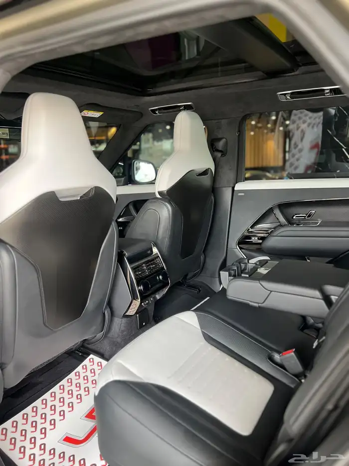 رنج سبورت اس في - Range Rover SPORT SV 2024 7