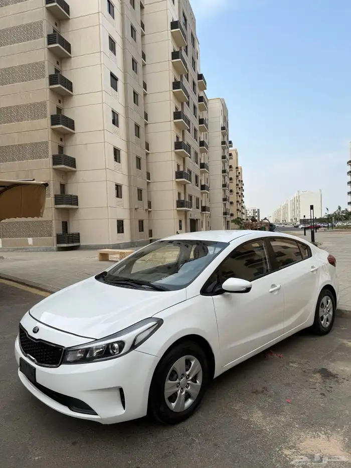 كيا سيراتو نظيفة جدا 2
