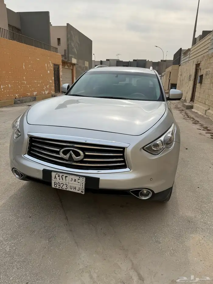 انفينيتي موديل 2015 للبيع 7