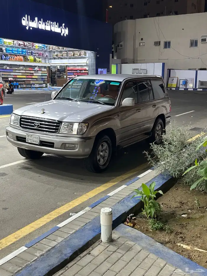 جيب لاند كروزر 2002 0