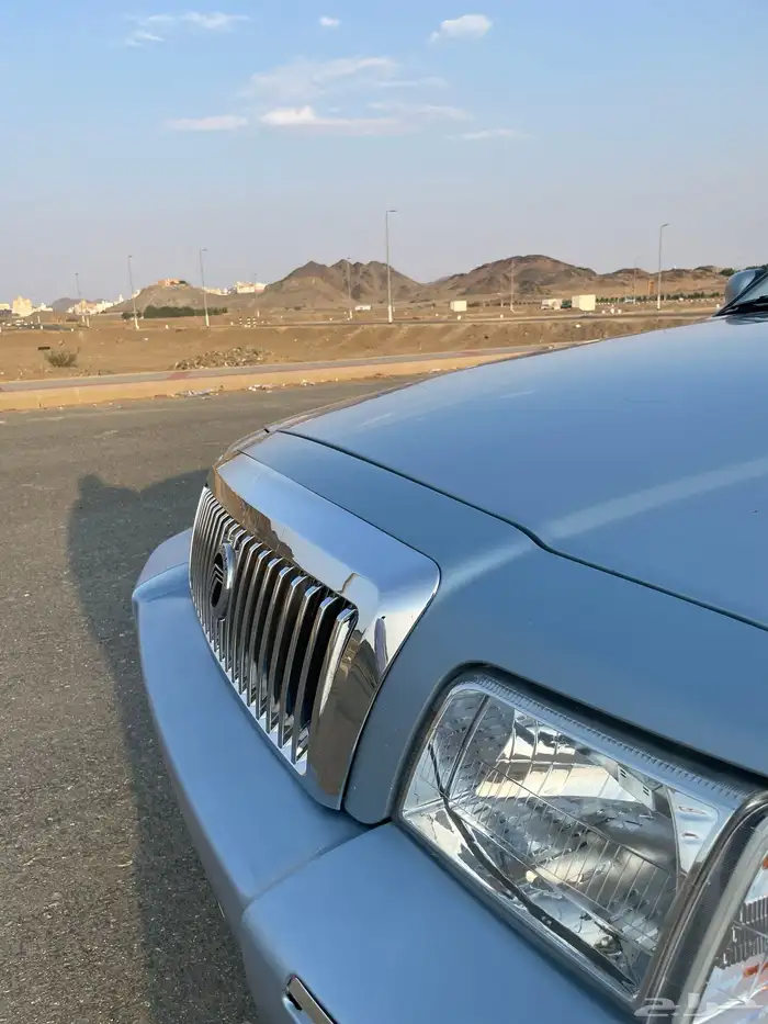 جراند ماركيز 2011 LS للبيع او البدل باكسبدشن فقط 10