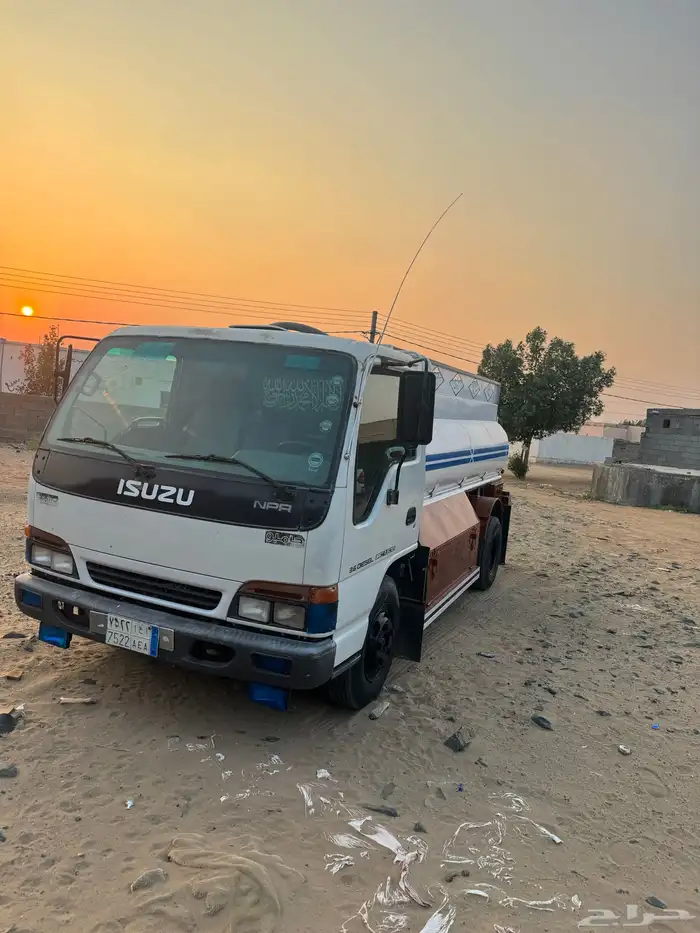 للبيع دينا ايسوزو 1999 1