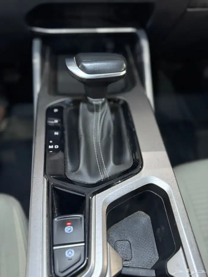 للبيع جيلي امجراند 7 موديل 2024 نص فل 24