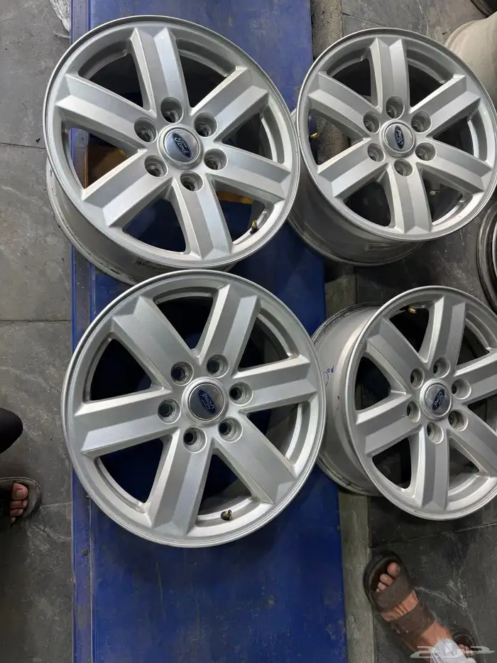 جنوط فورد F150 اصلي وكاله مقاس 17 نضيفه اخت الجدد 0