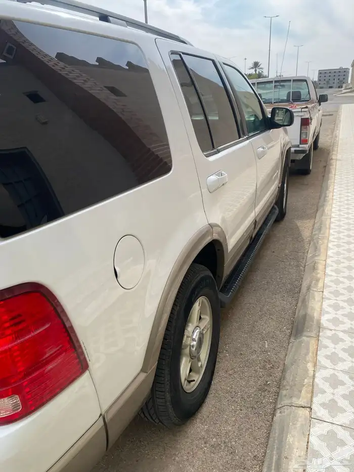 فورد اكسبلورر 2002 8سرندل 8