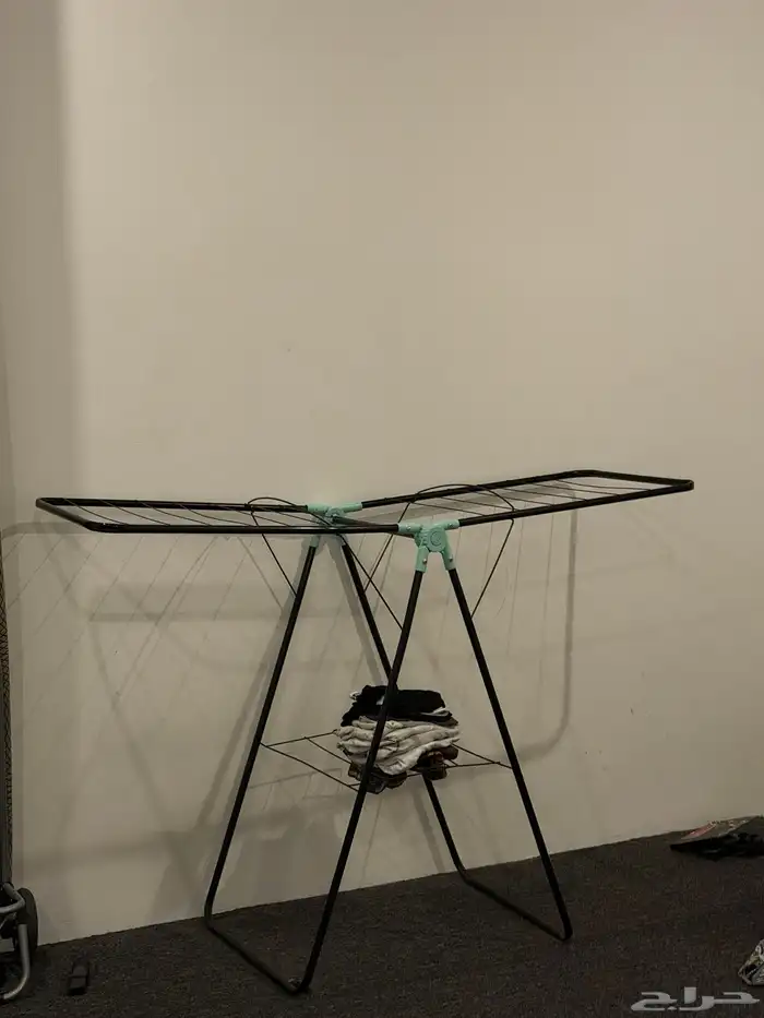 اثاث مستعمل سرير ودولاب 0